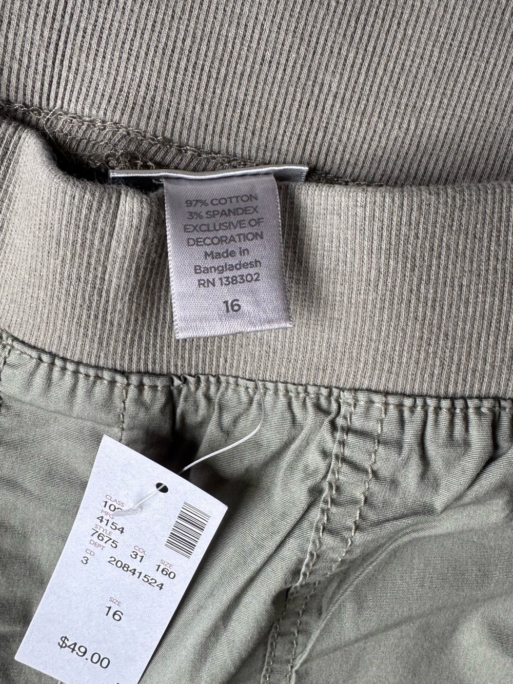 Avenue Poplin Pull-On Capri Pants In Olive - Picture 5 of 9